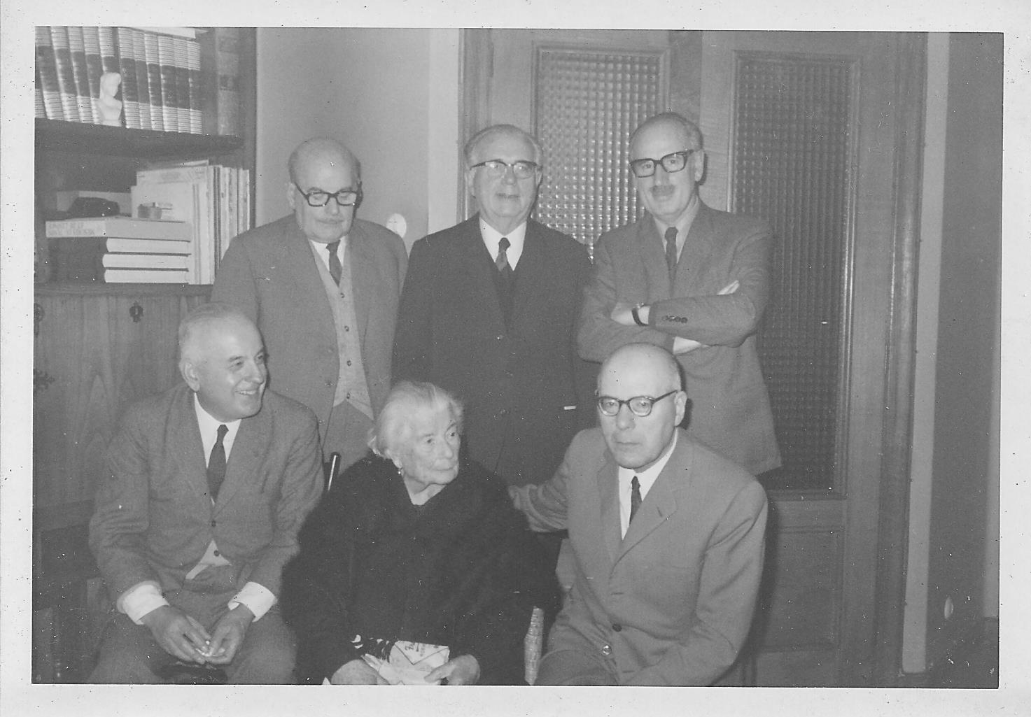 Manuela Isla Couto e os seus fillos varóns, ca. 1960